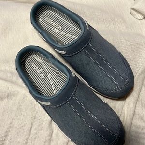 EasySpirit Slip-Ons